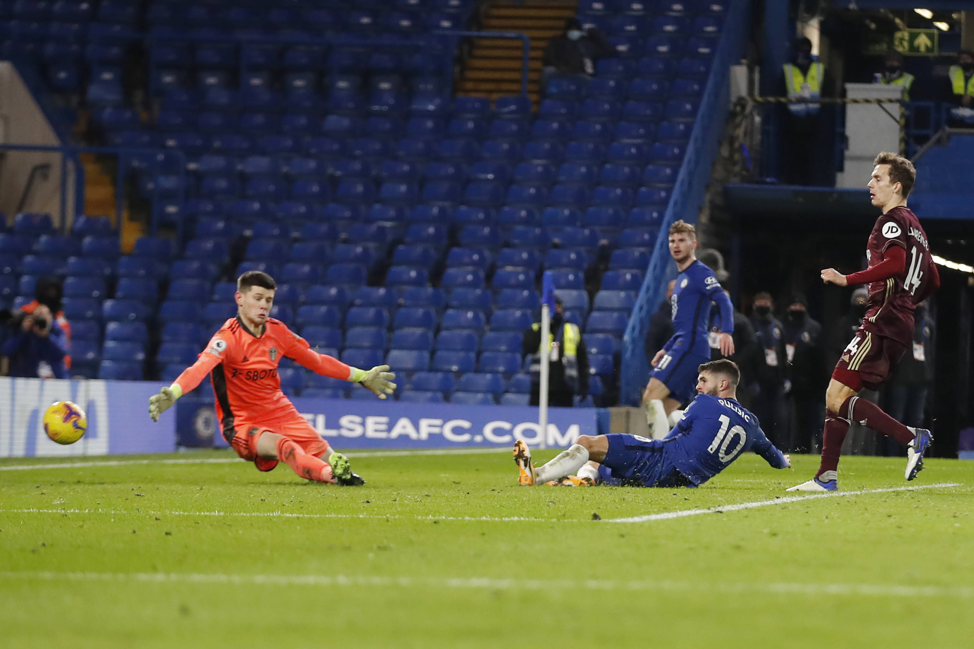 探讨其背景 探讨其背景